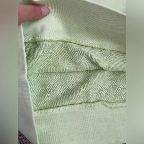 Levi's Relaxed Crewneck Men's Light Green Activewear Sportswear Cotton S NWT - Picture 12 of 13